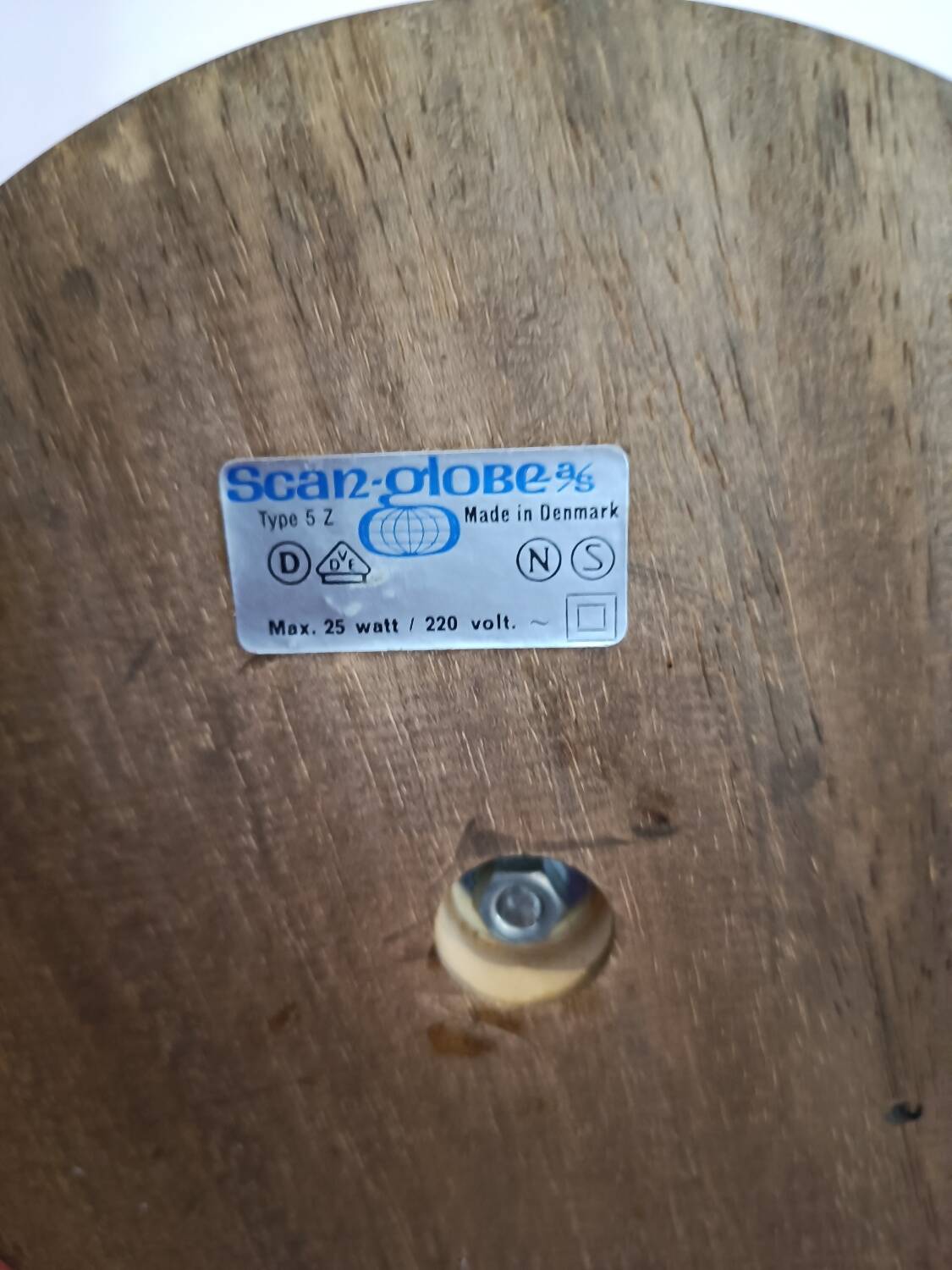 Scan-Globe illuminated globe (Denmark) – 44 cm