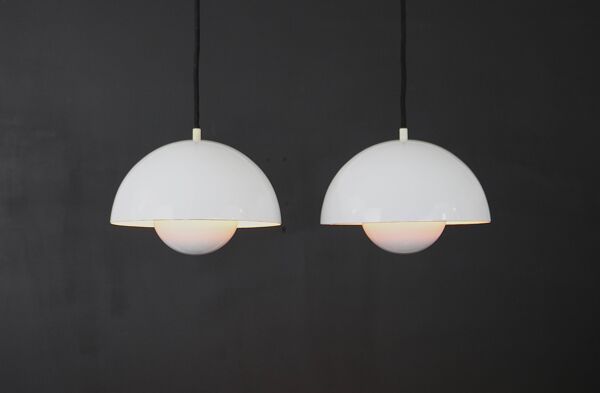 Paire iconique de lampes pots de fleurs en émail blanc VP1 - Verner Panton - 100 % originales - Louis Poulsen
