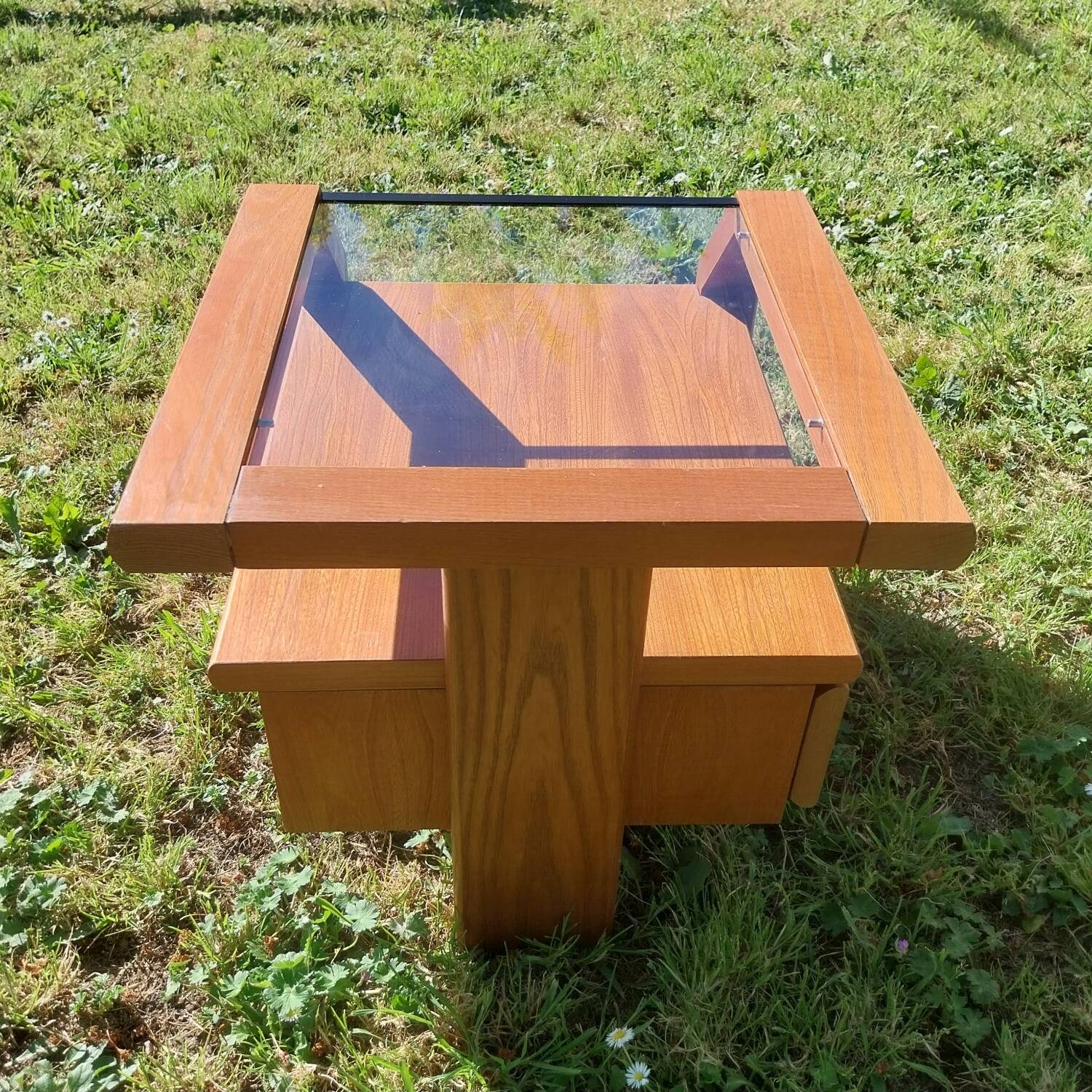 1970s bedside tables