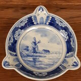 Ceramic standing cup by Delft