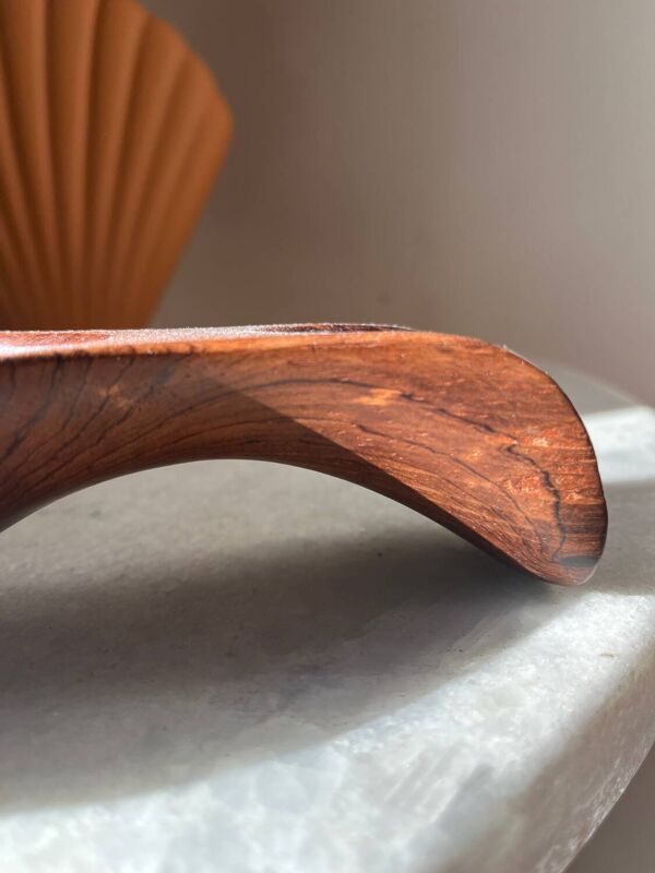 Jean Gillon. Bol à poignée en palissandre