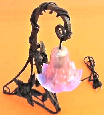 Art nouveau era wrought iron lamp tripod foot, decor foliage and roses