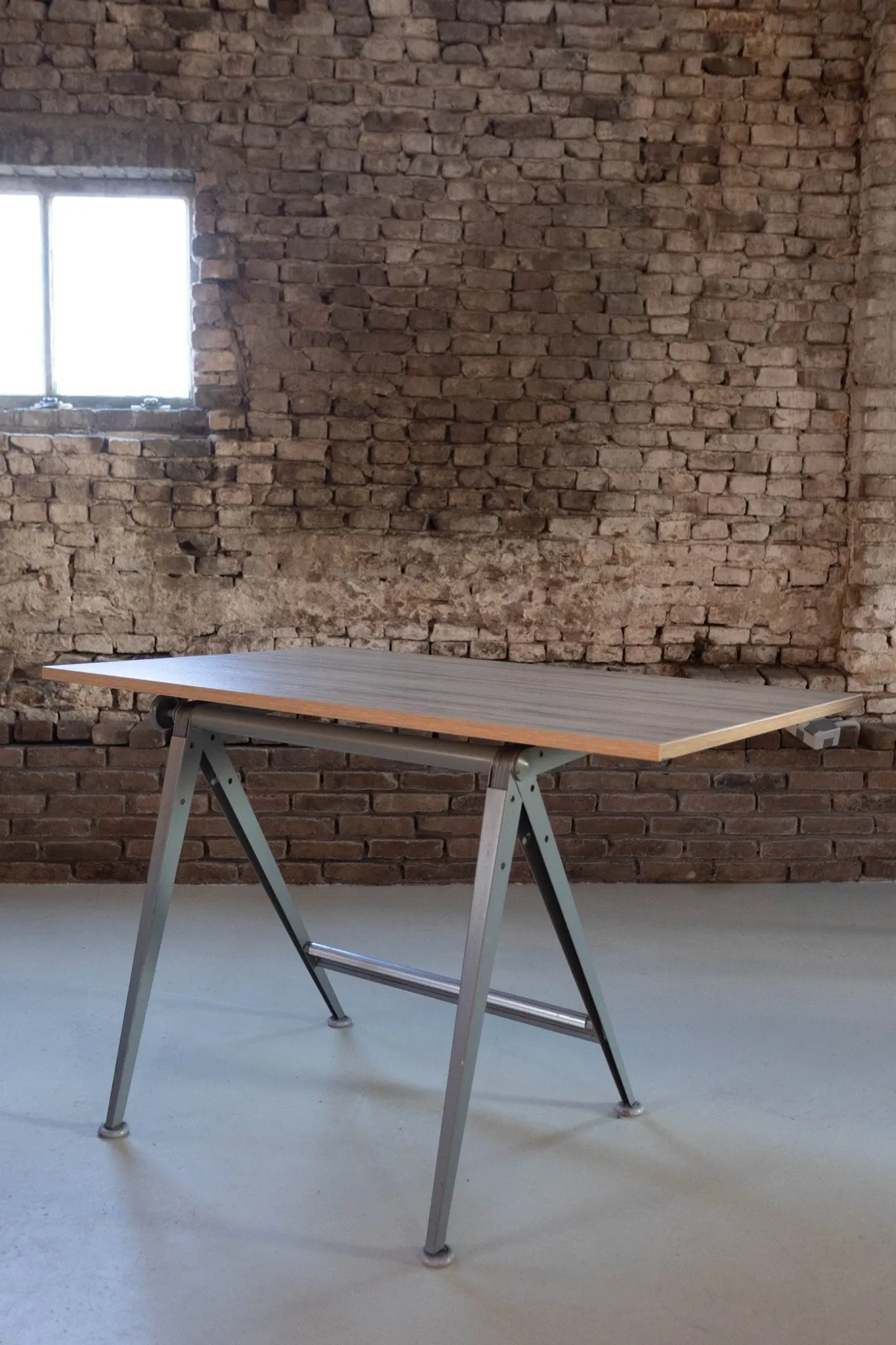 Friso Kramer & Wim Rietveld Table de dessin Reply XL – Ahrend de Cirkel, 1959