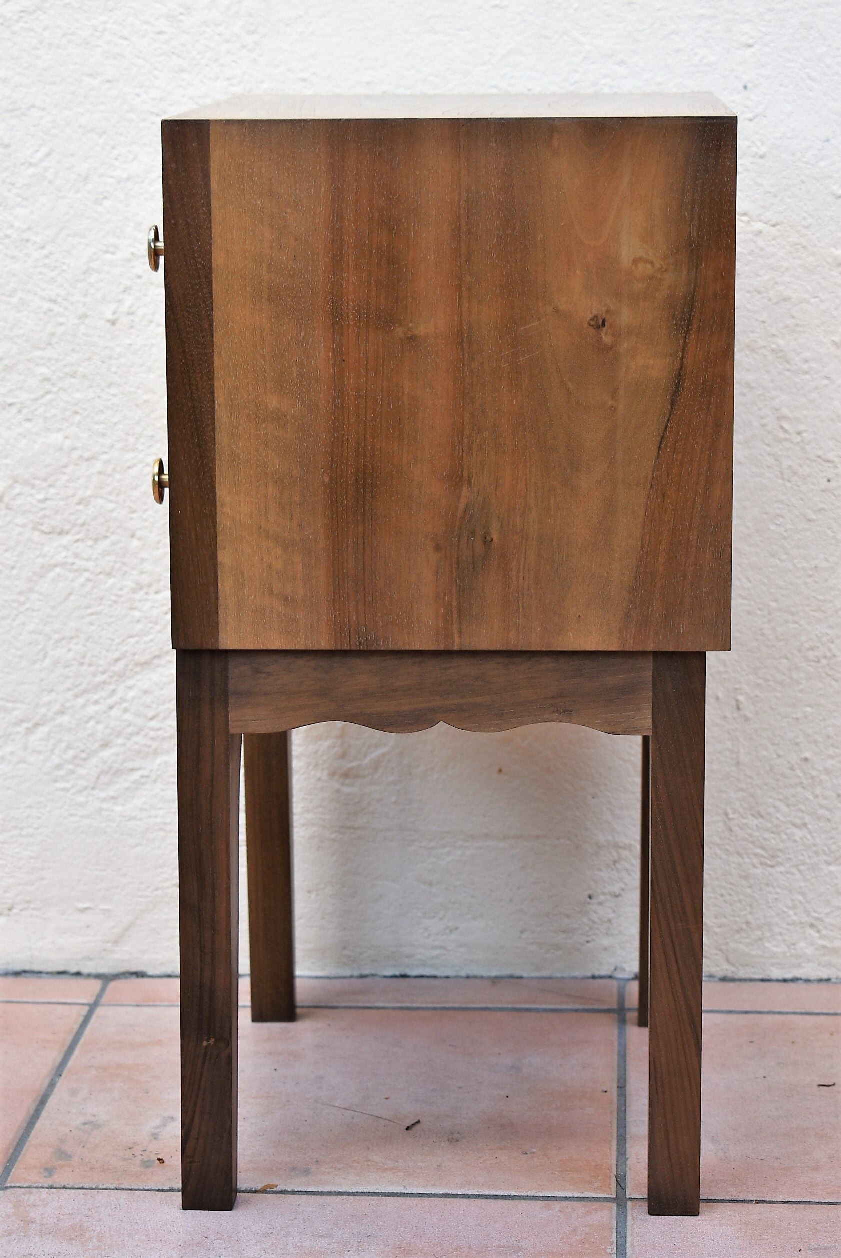 Vintage 2 drawers bedside table