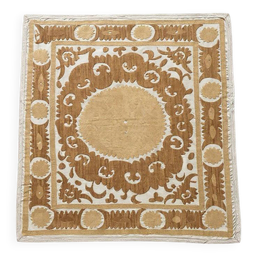 Vintage hand-embroidered tablecloth 122x135 cm