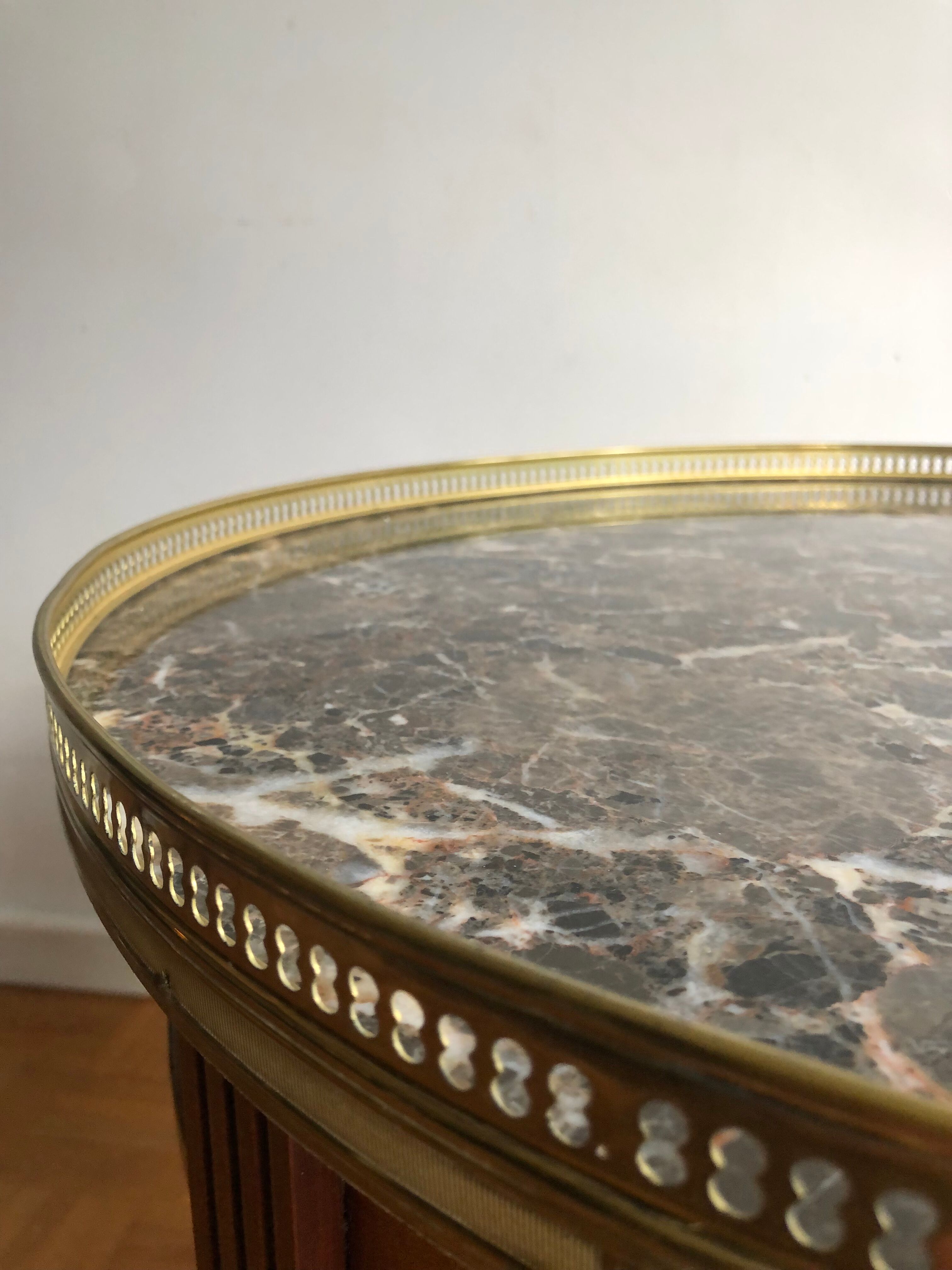 Bouillotte table with grey marble