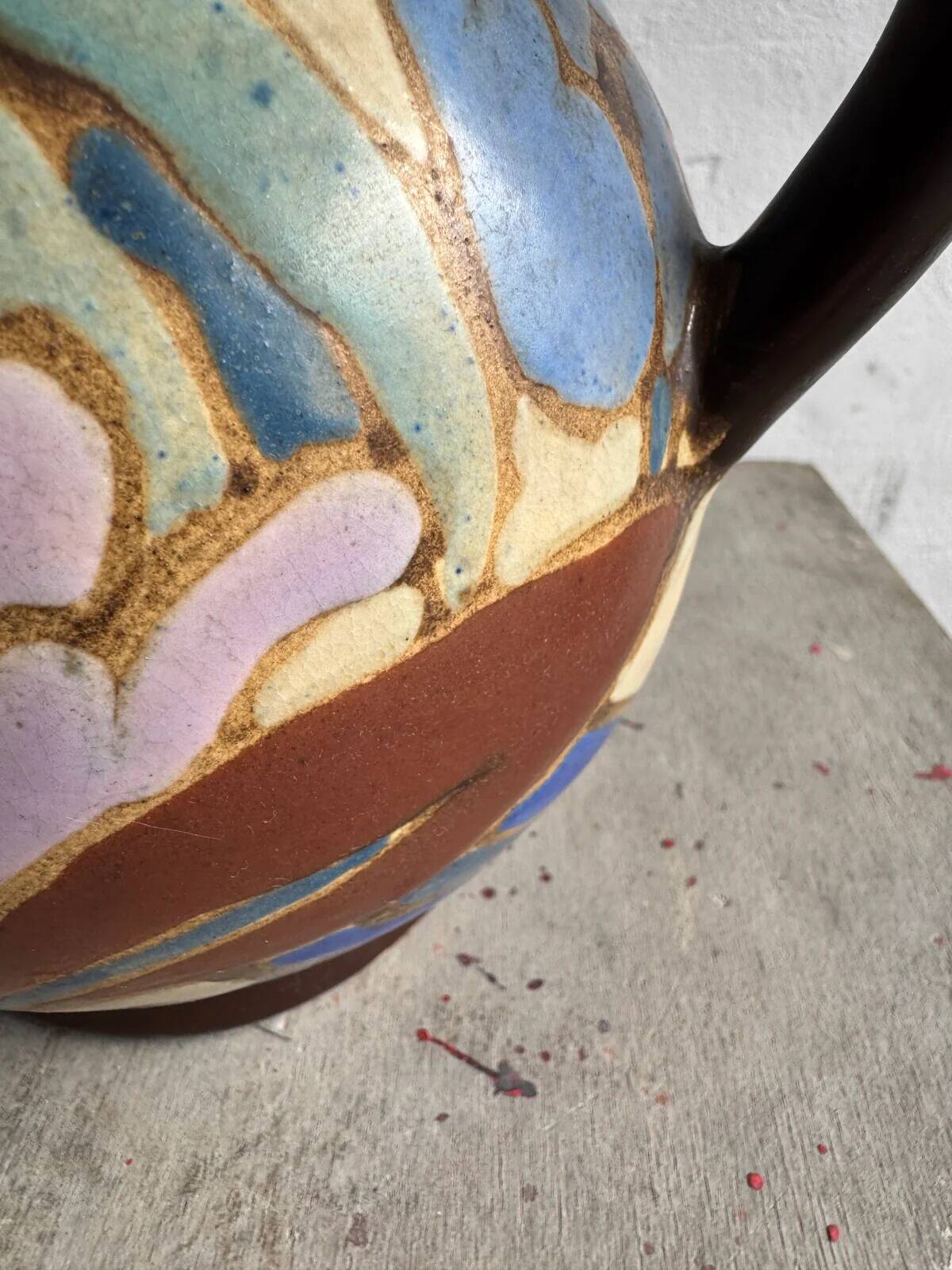 Vintage C.M. Bergen Hand-Painted Ceramic Vase — Brown & Pastel Floral Glazed Pitcher, 21cm