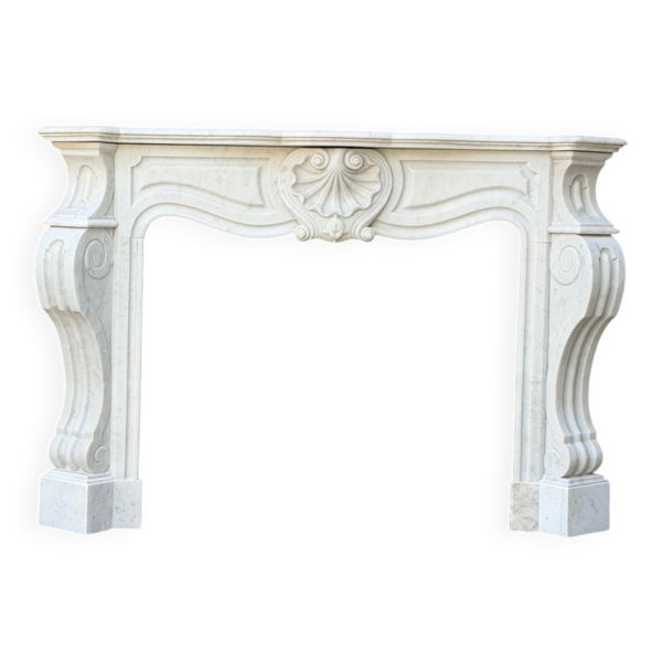 Cheminée Napoléon III en marbre blanc de Carrare, vers 1880