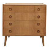 Oak chest of drawers