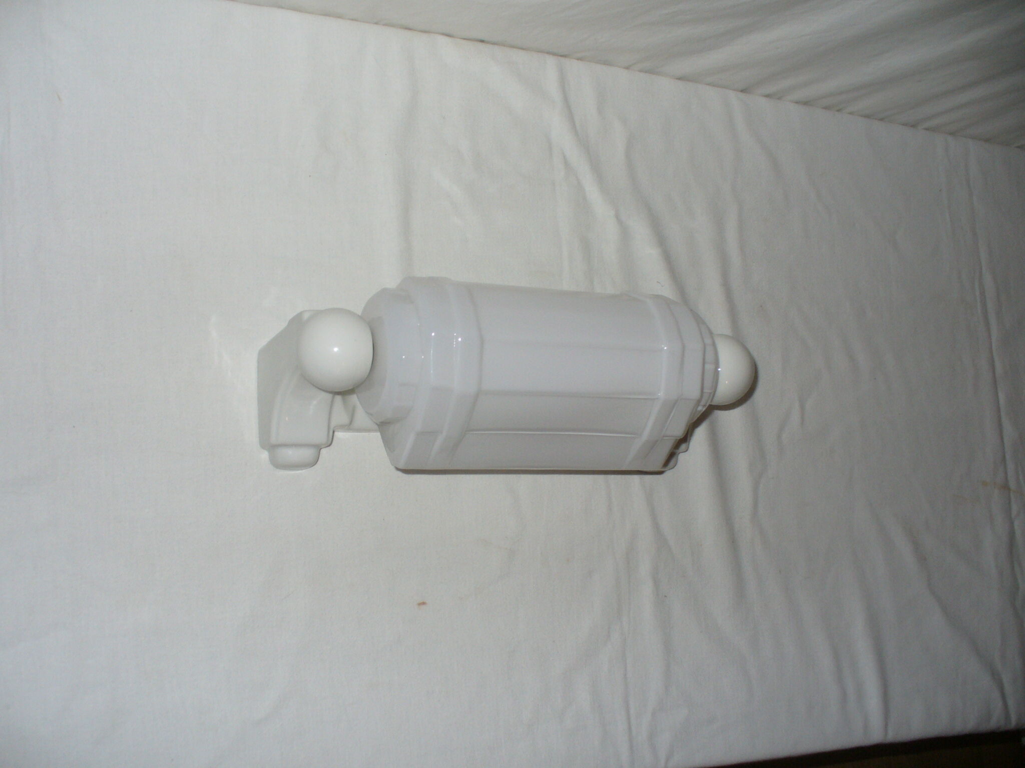 Applies art deco of the 30s