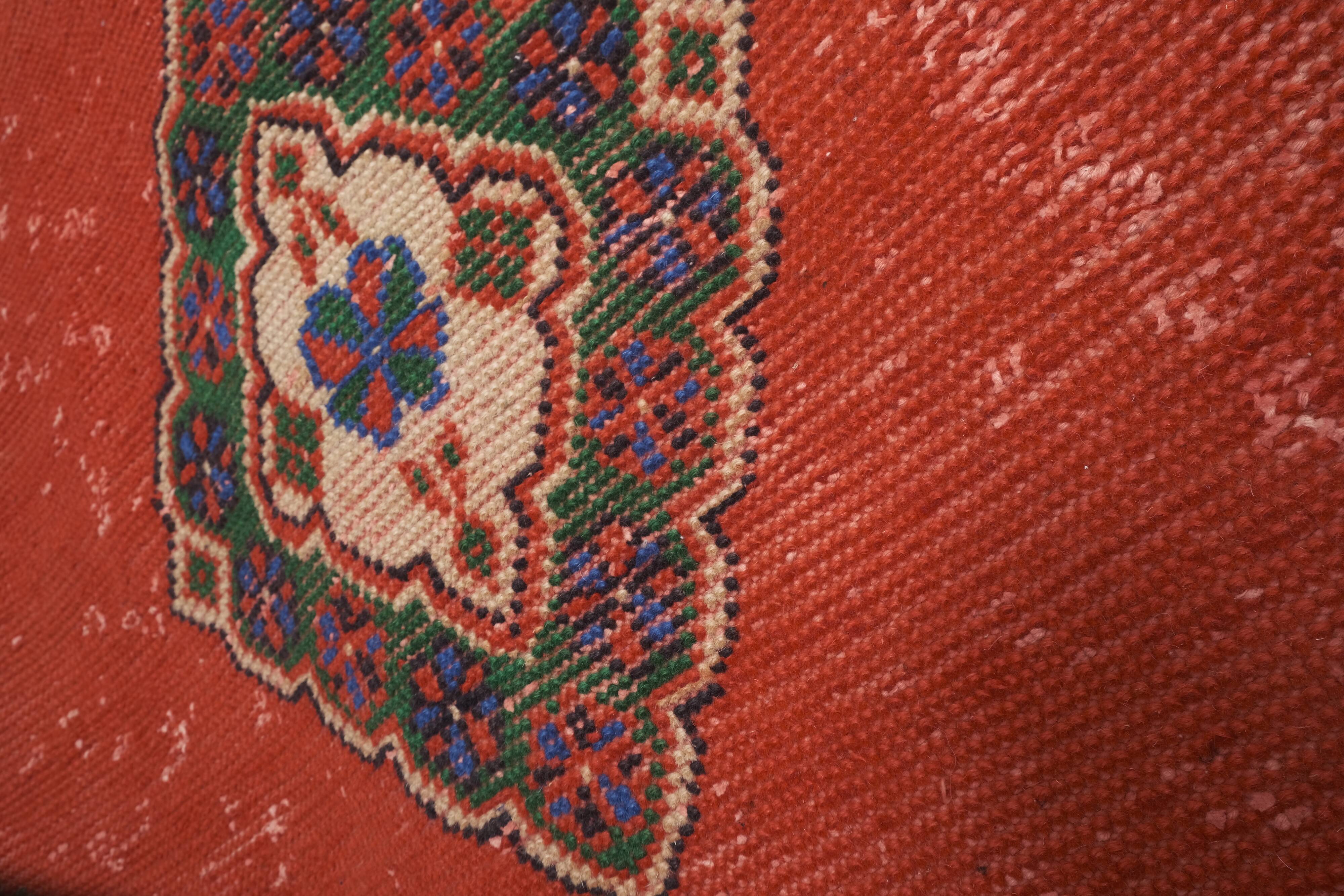 Vintage Turkish rug from Oushak, hand-woven 91x660 cm