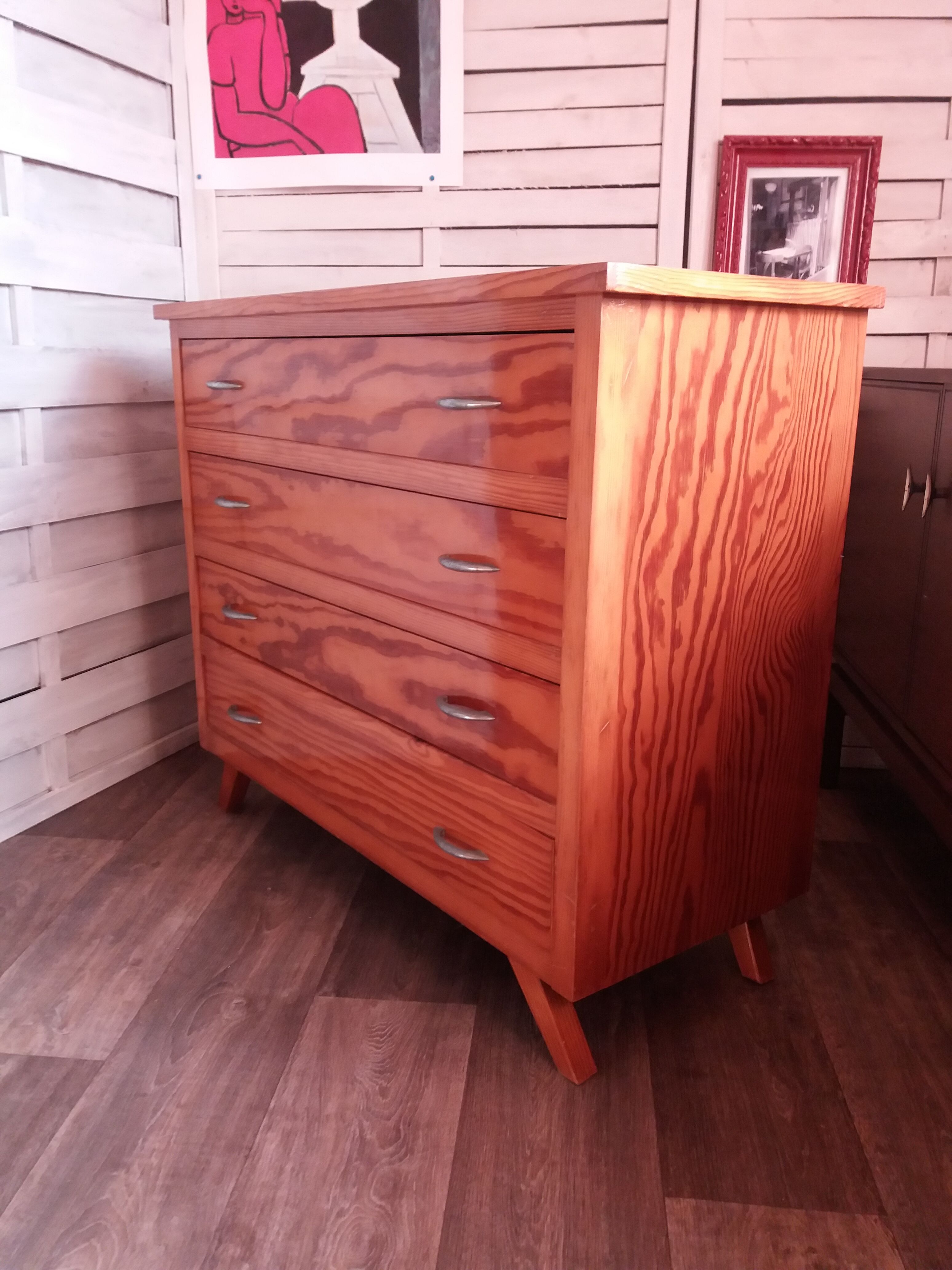 Commode années 60 pieds compas