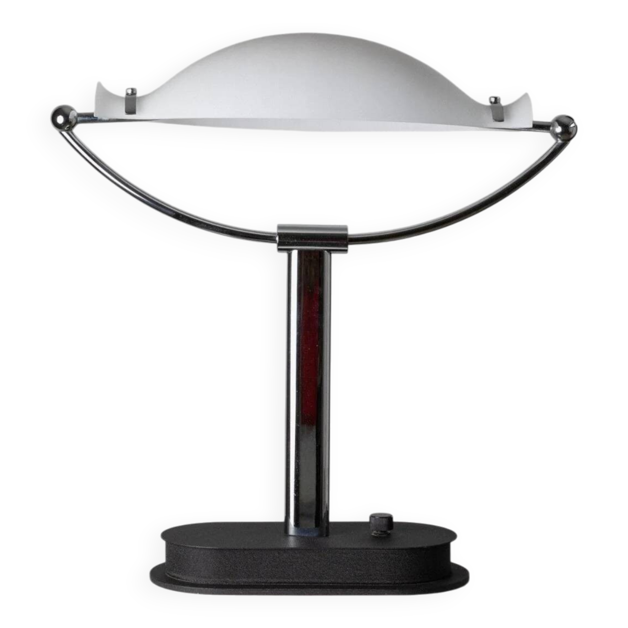 Lampe vintage en verre de Murano avec abat-jour en verre dépoli blanc et base de bureau en chrome, design italien des années 1970 inspiré de l'ère spatiale.