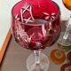 Série de 10 verres anciens multicolores en cristal ciselé