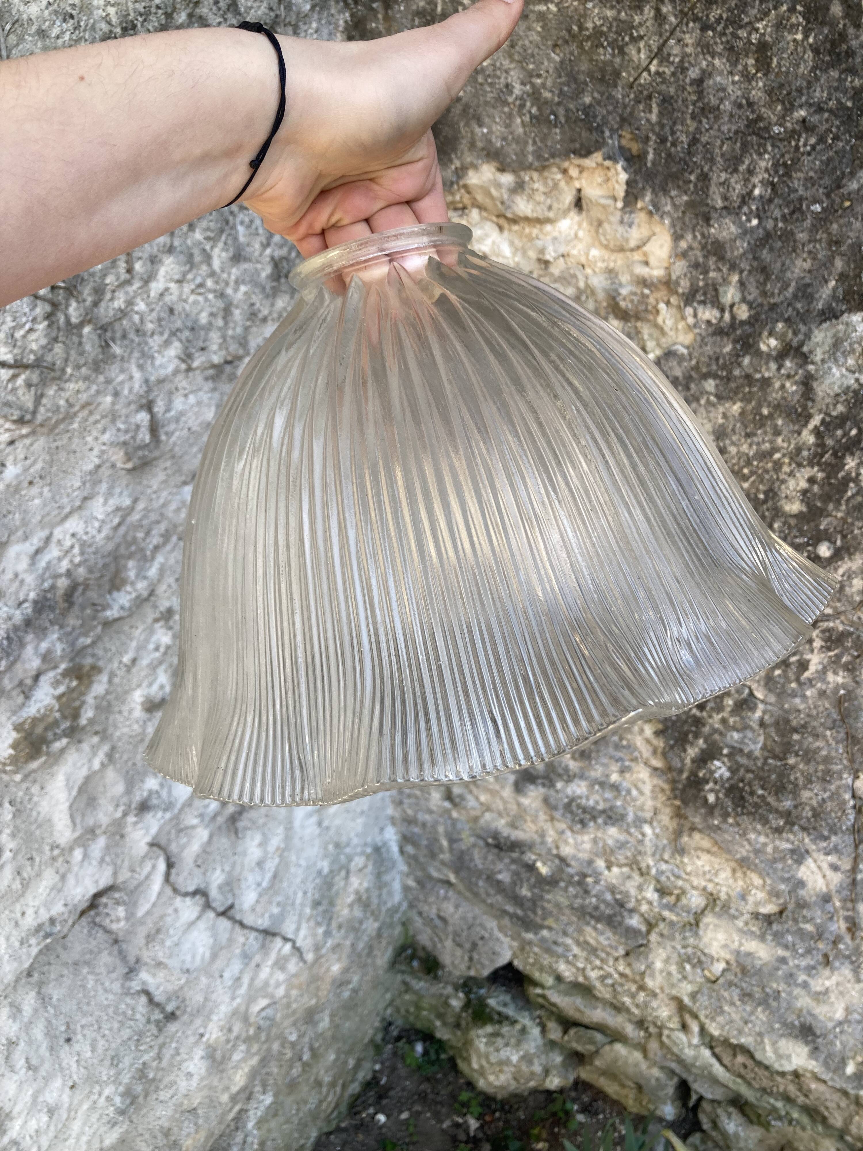 Abat jour en verre vintage