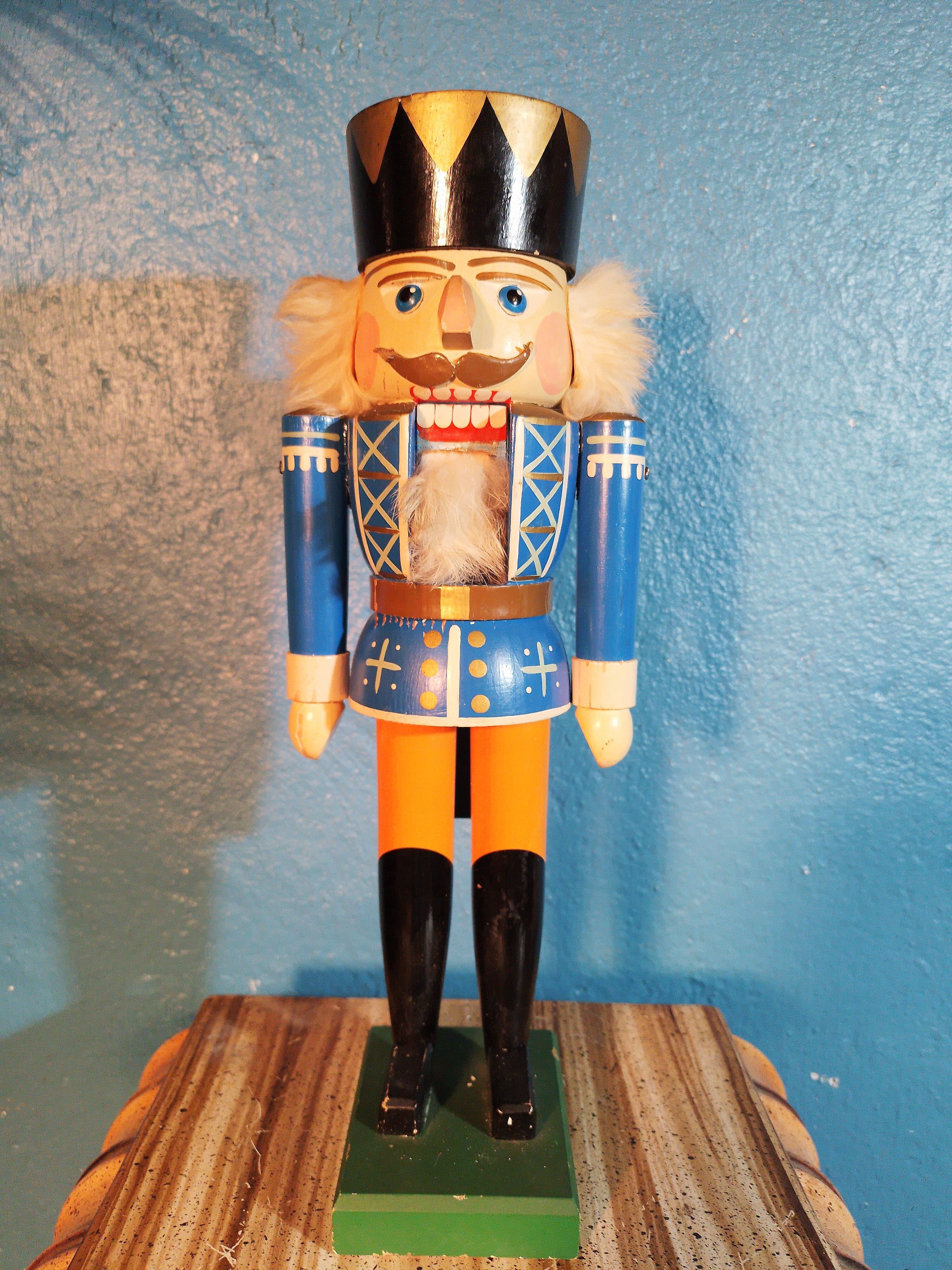 Walnut cracker "Soldier" FRG 1970s