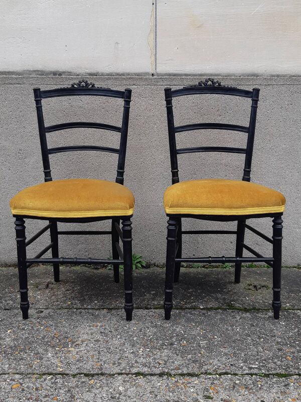 Paire de chaises en bois noirci Napoléon III