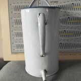 Old wall vase stamped aseptic enamelled sheet metal