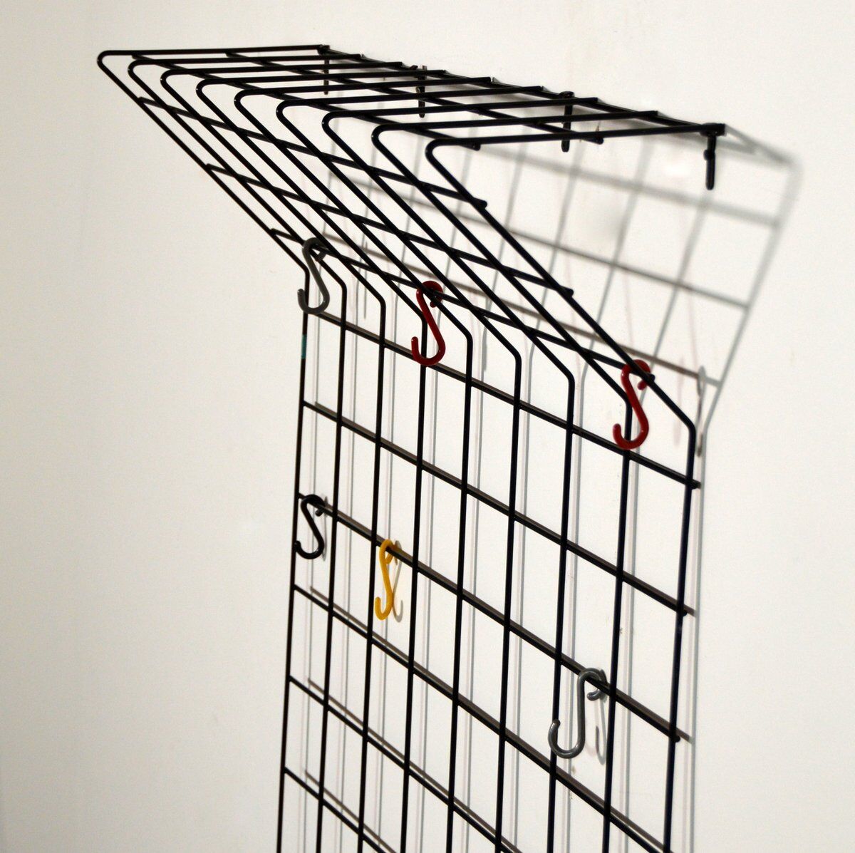 Wire coat rack by Karl Fichtel for Drahtwerke Erlau 1950s