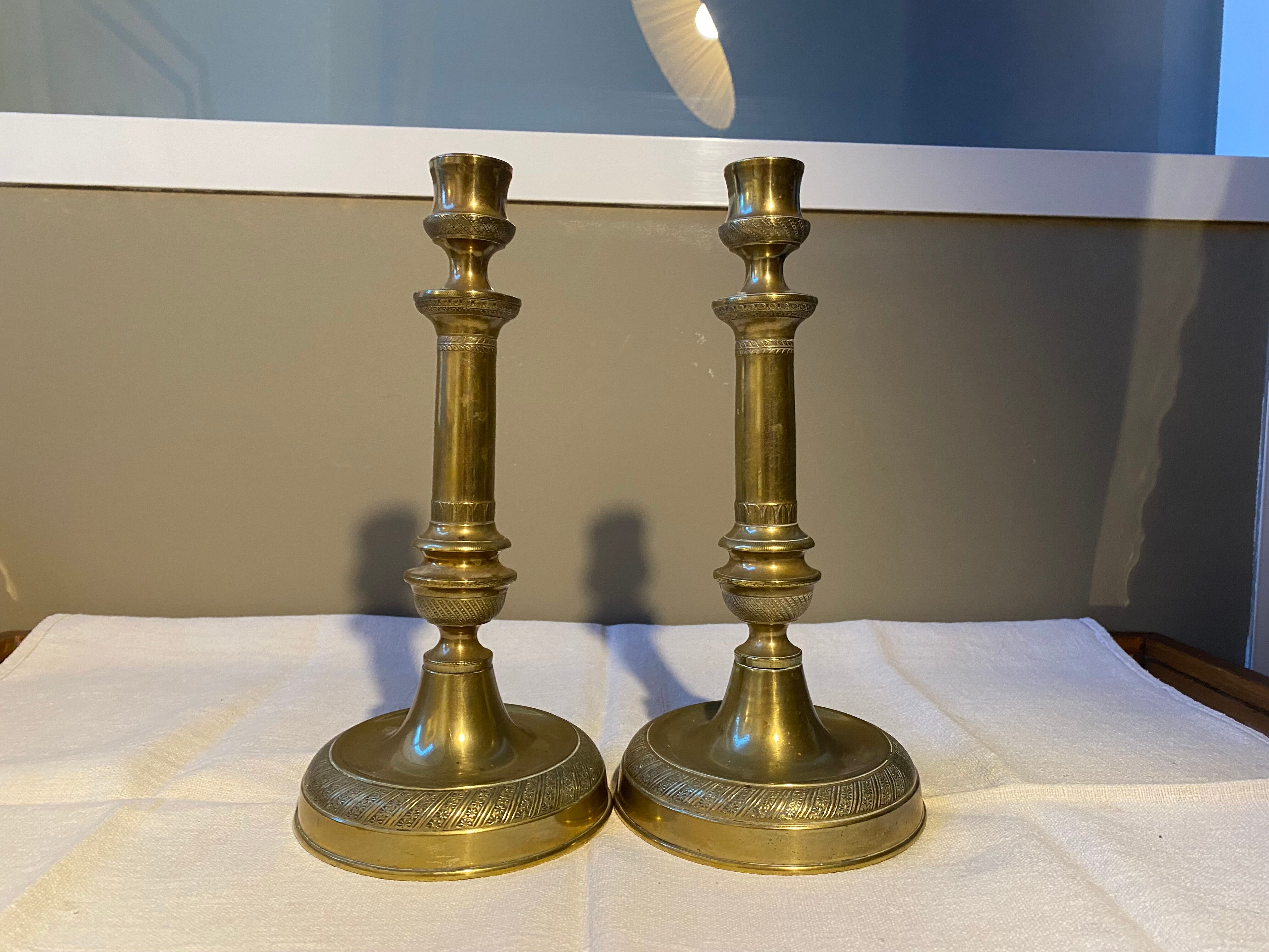 Pair of gilded bronze chandeliers, early XIXs