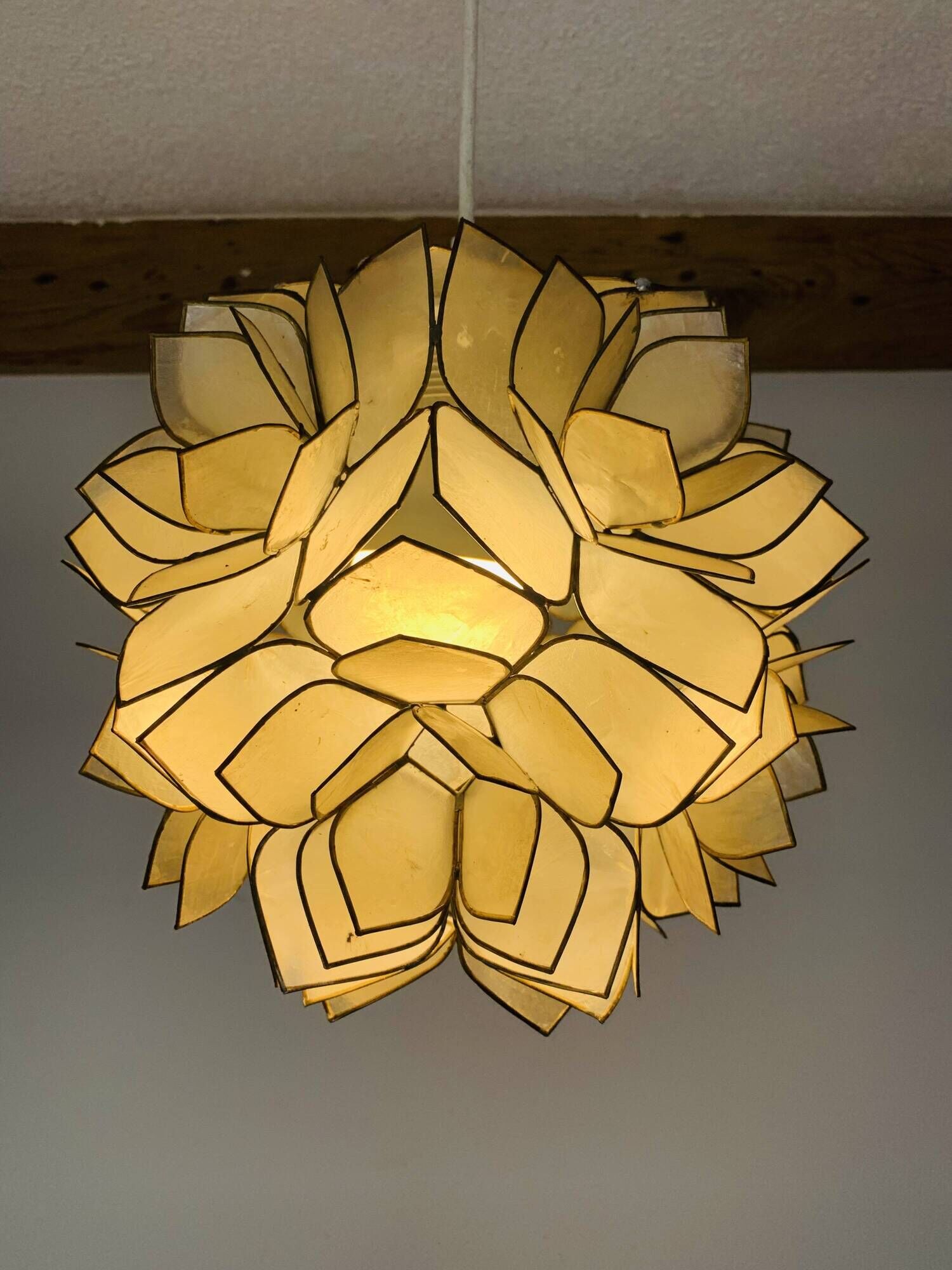 Mother-of-pearl flower suspension Rausch Capiz Germany, 70s