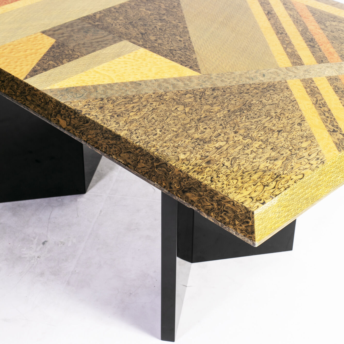 Extendable dining table by Giovanni Offredi for Saporiti, circa 1980