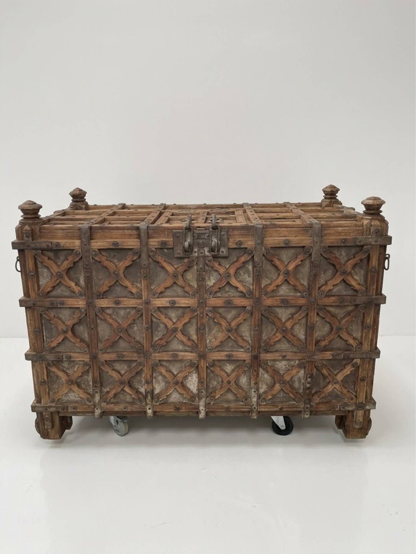Monumental Indian dowry chest Damchiya
