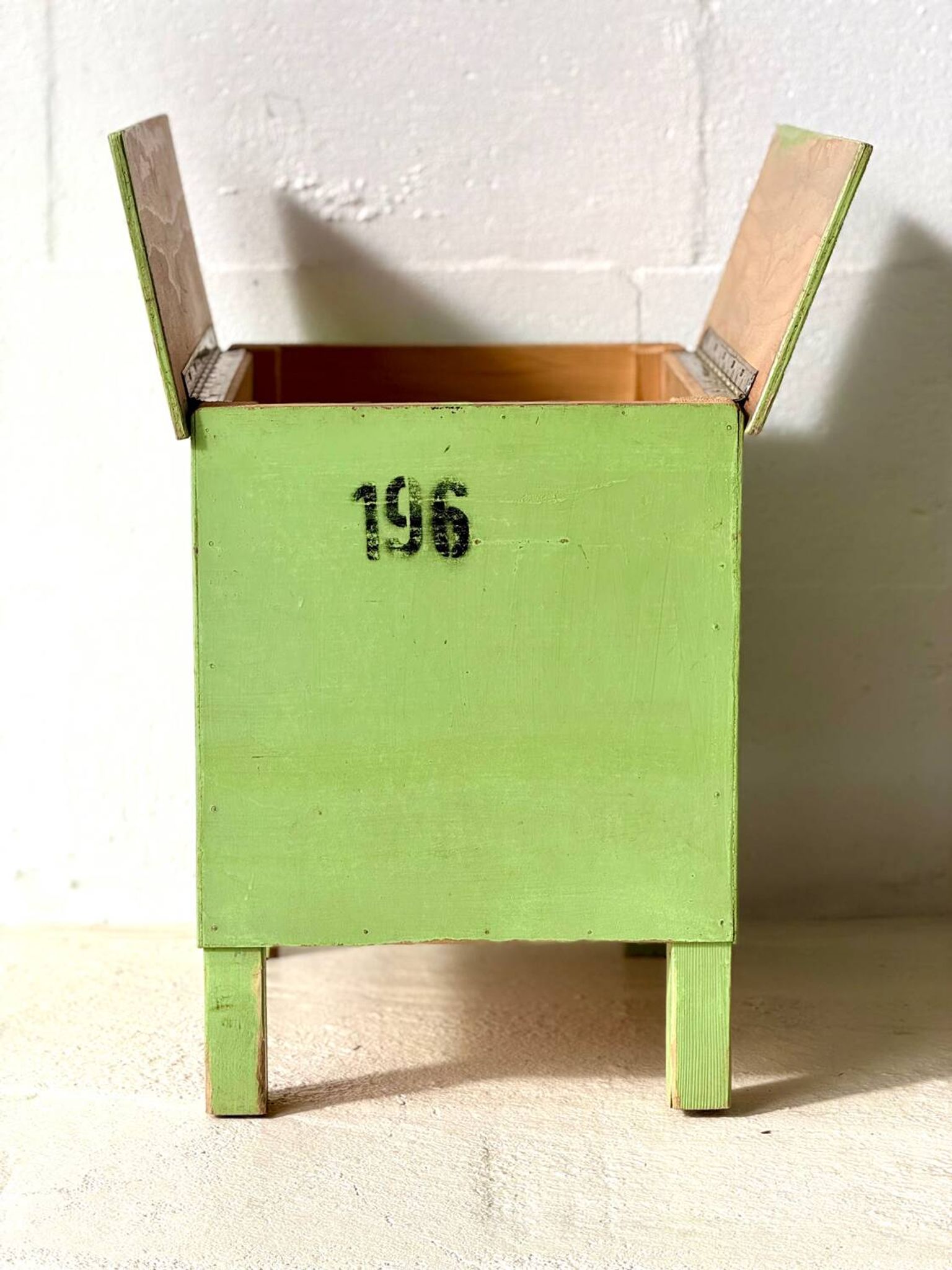 Table de rangement industrielle verte, années 1960