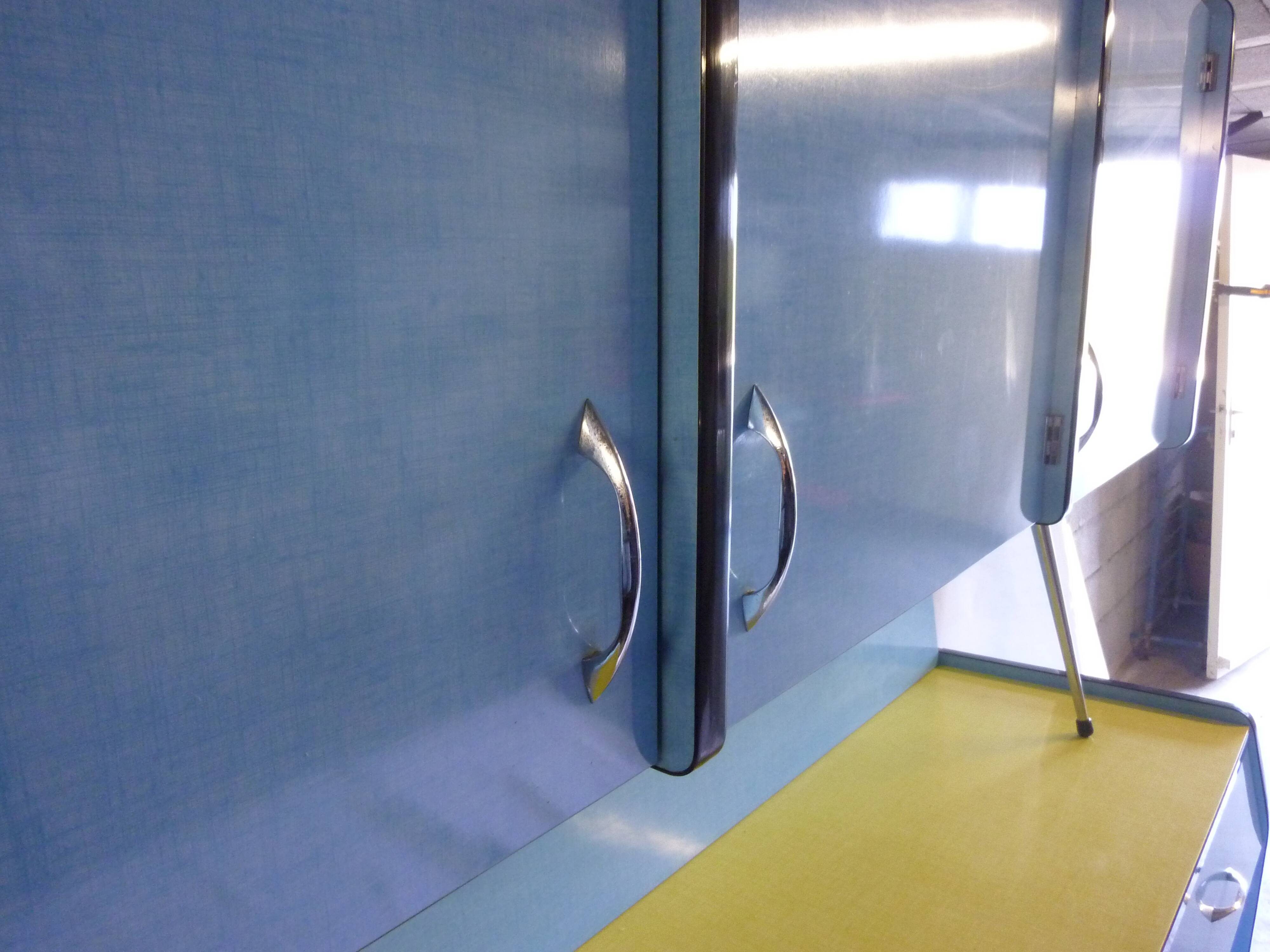 Buffet in blue and yellow formica