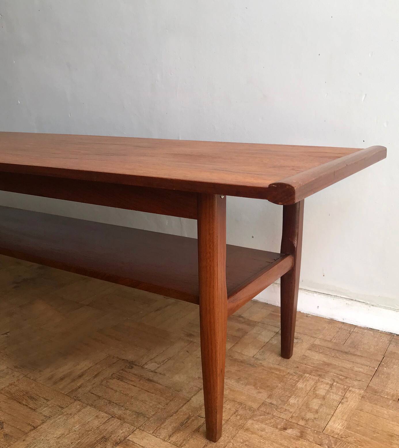 Table basse en teck des années 1960