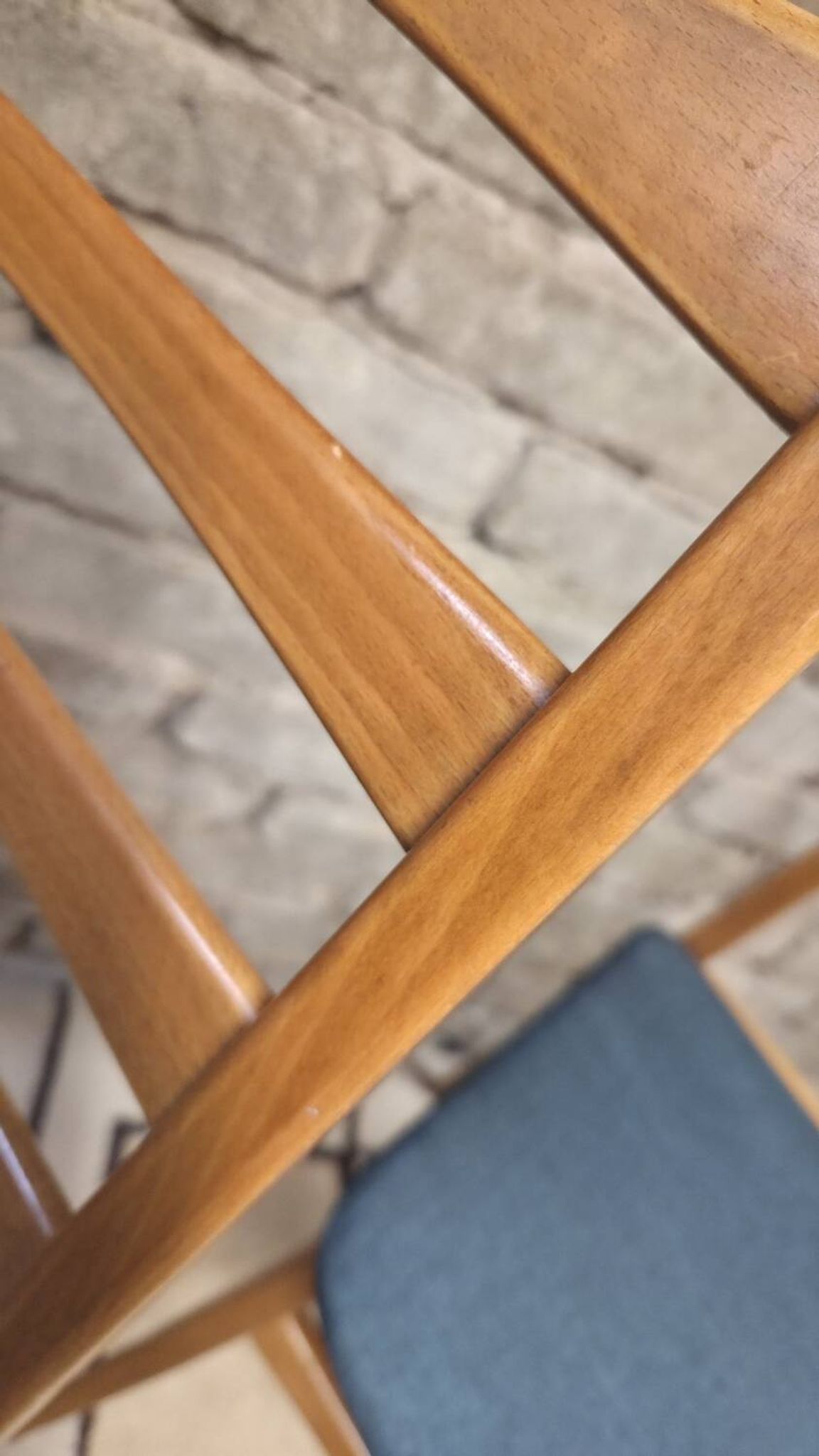 Set of 4 vintage Scandinavian chairs from the 1960s.