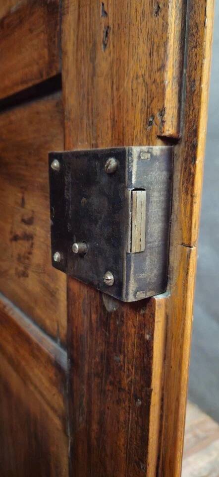 Antique solid wood wardrobe / bonnetière – Geometric design – H 208 cm