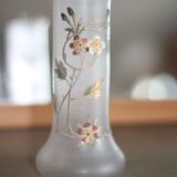 Vase tubulaire hexagonal Art Nouveau verre dépoli émaillé circa 1900-10, catalogue Legras Montjoie