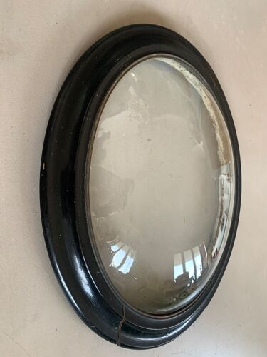 Cadre oval verre bombé ancien