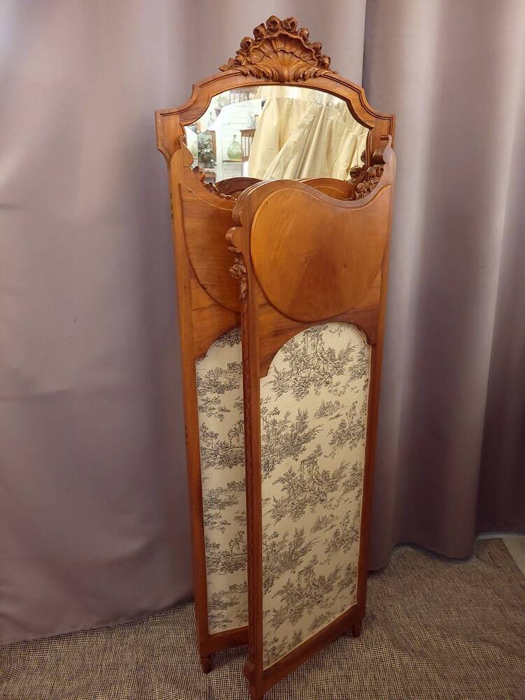 Louis XV screen, Toile de Jouy