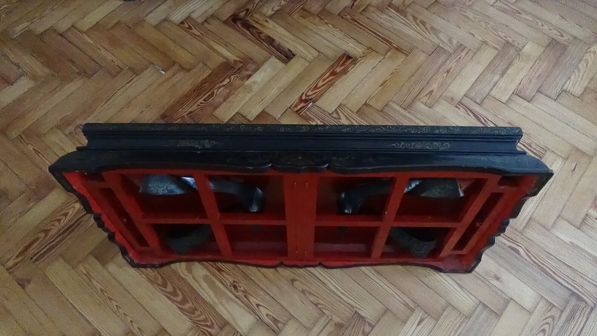 Table low décor birds with hard stones and mother of Pearl inlay