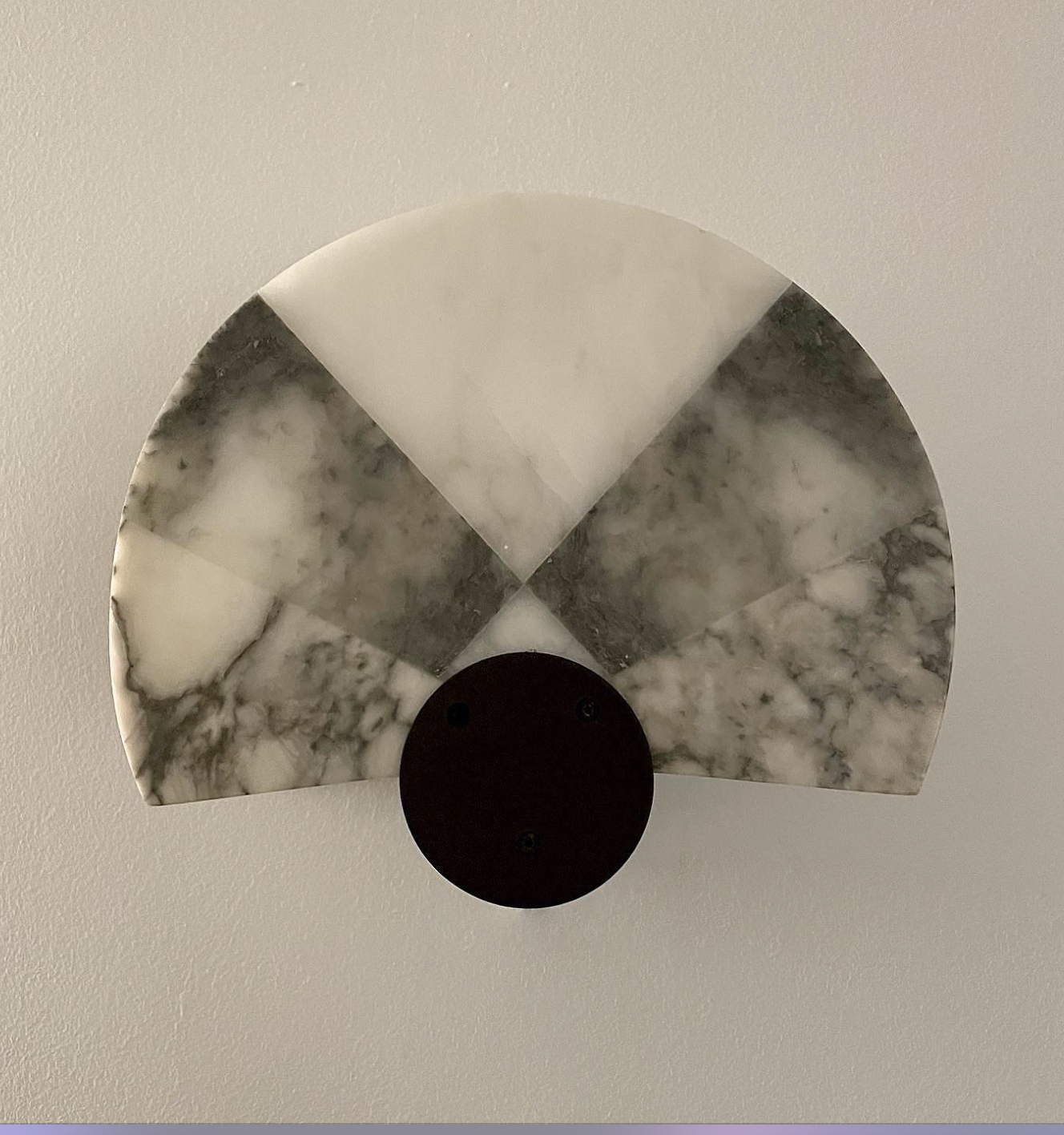 Rainbow wall lamp in alabaster and marble in the taste of Angelo Mangiarotti.