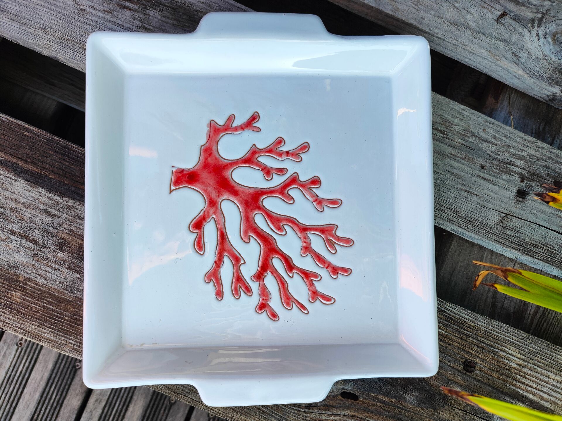 Square serving dish