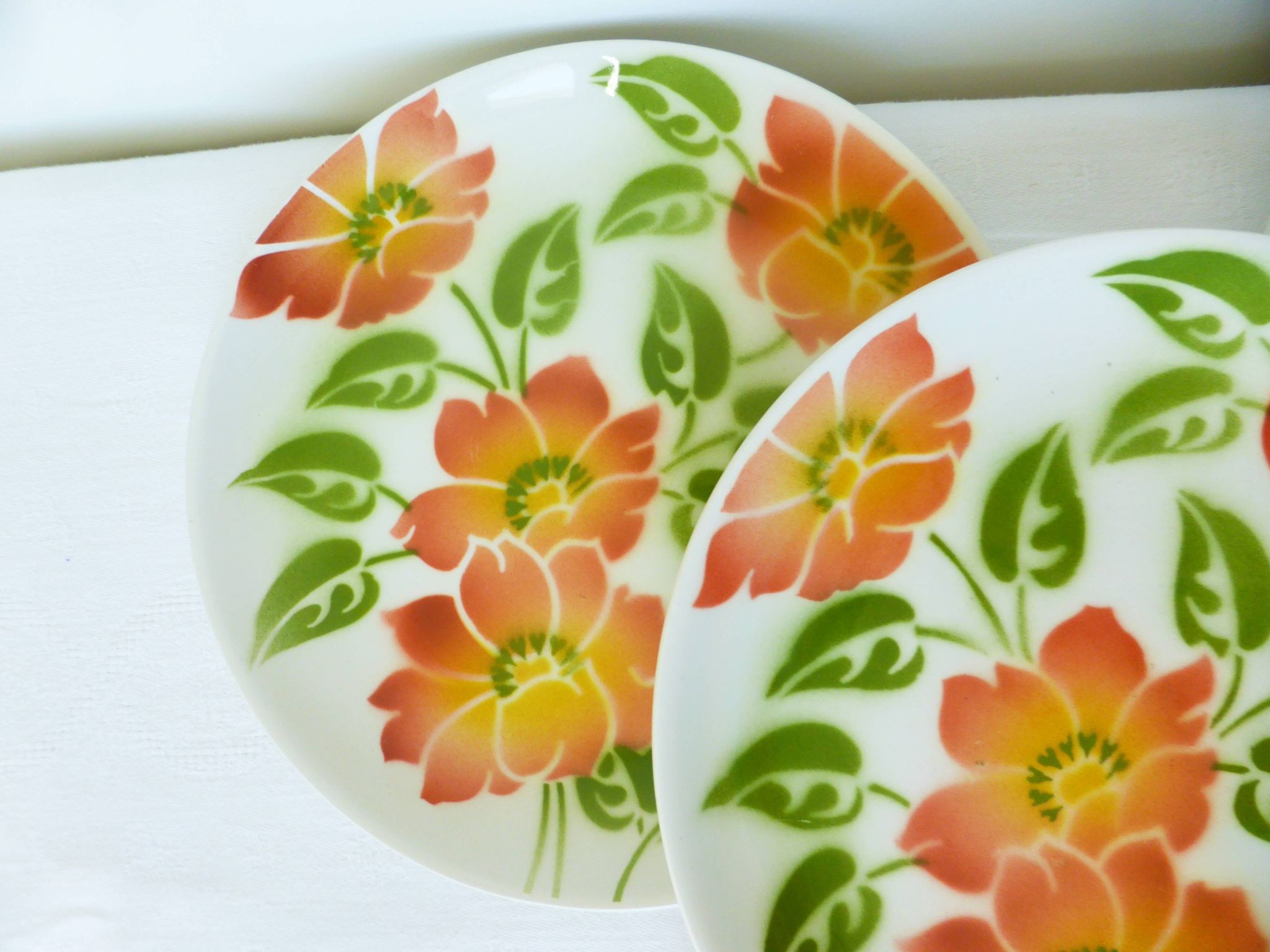 4 dessert plates from Moulin des Loups Orchies Ontario