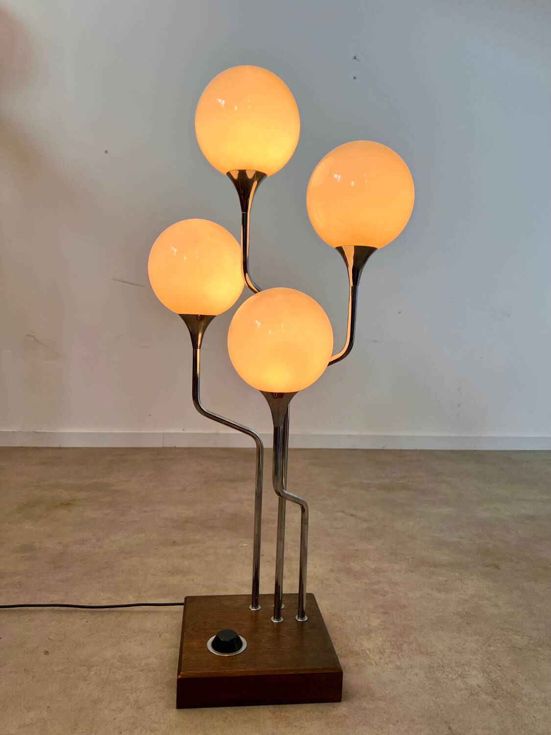 Old metal table lamp Italian design Gioffredo REGGIANI 70s vintage 4 lights