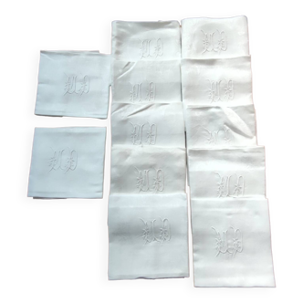 12 serviettes de table anciennes monogramme MD