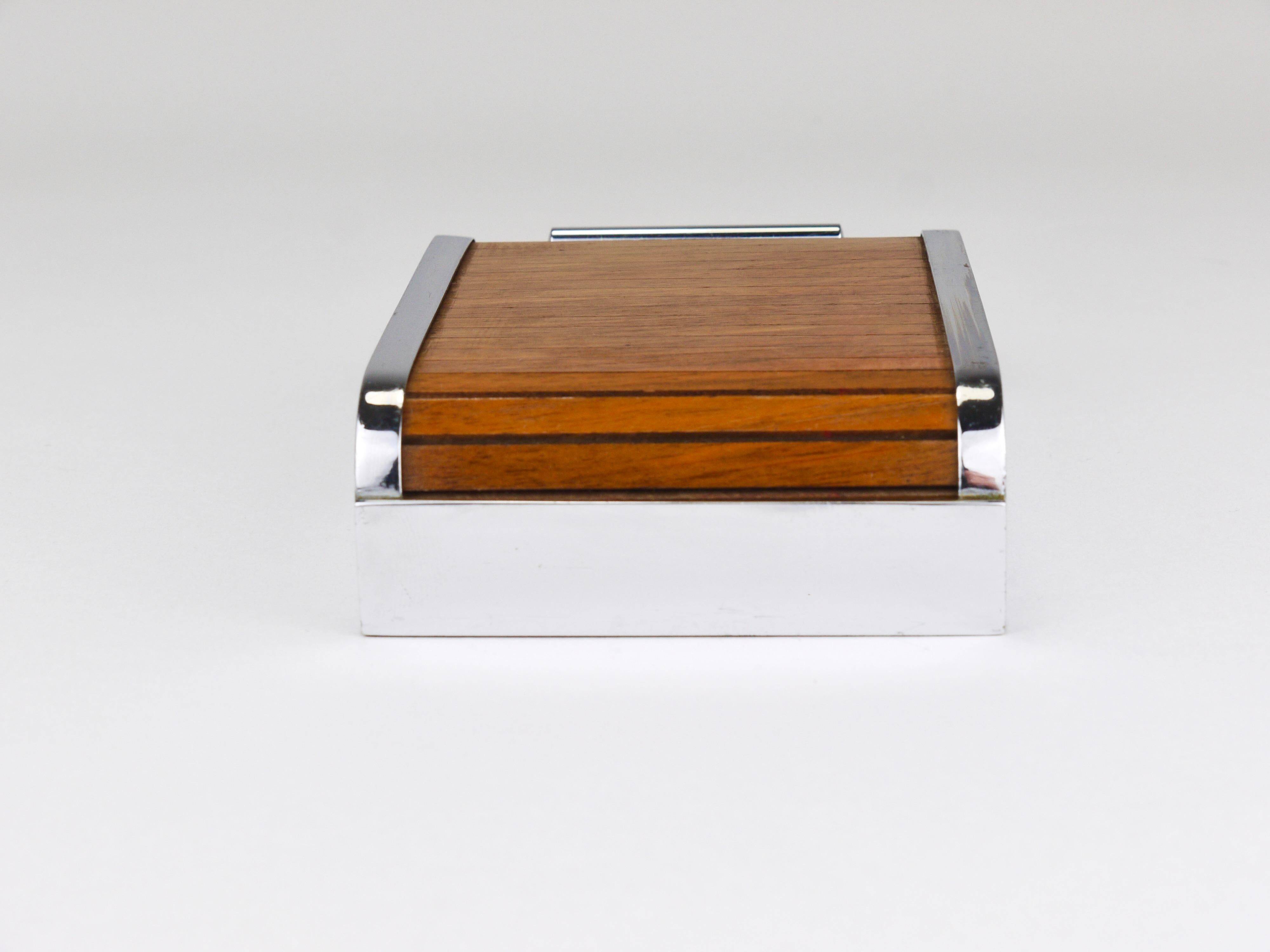 Carl Aubock rolling shutter storage box from the 1930s, cigarette dispenser, walnut, Vienna