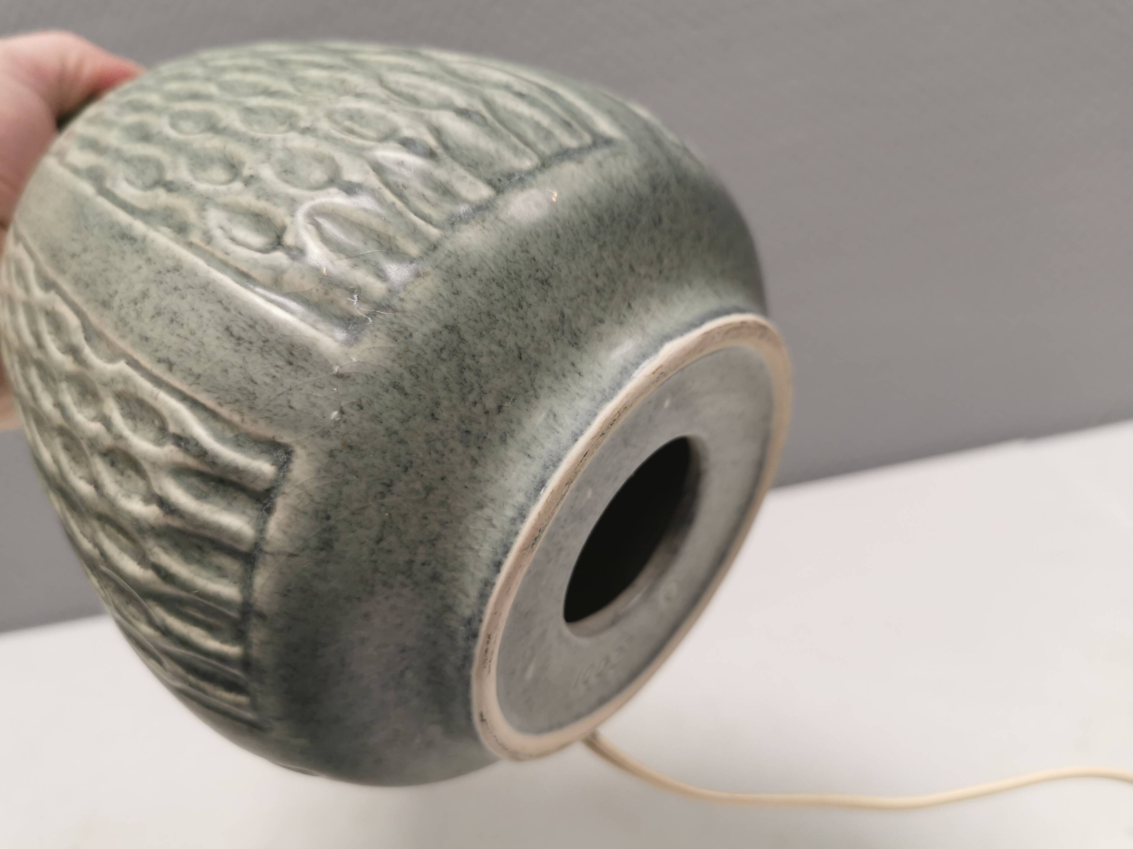 Large and beautiful table lamp in grey-green ceramic by Einar Johansen (EJ) 1970-80s.