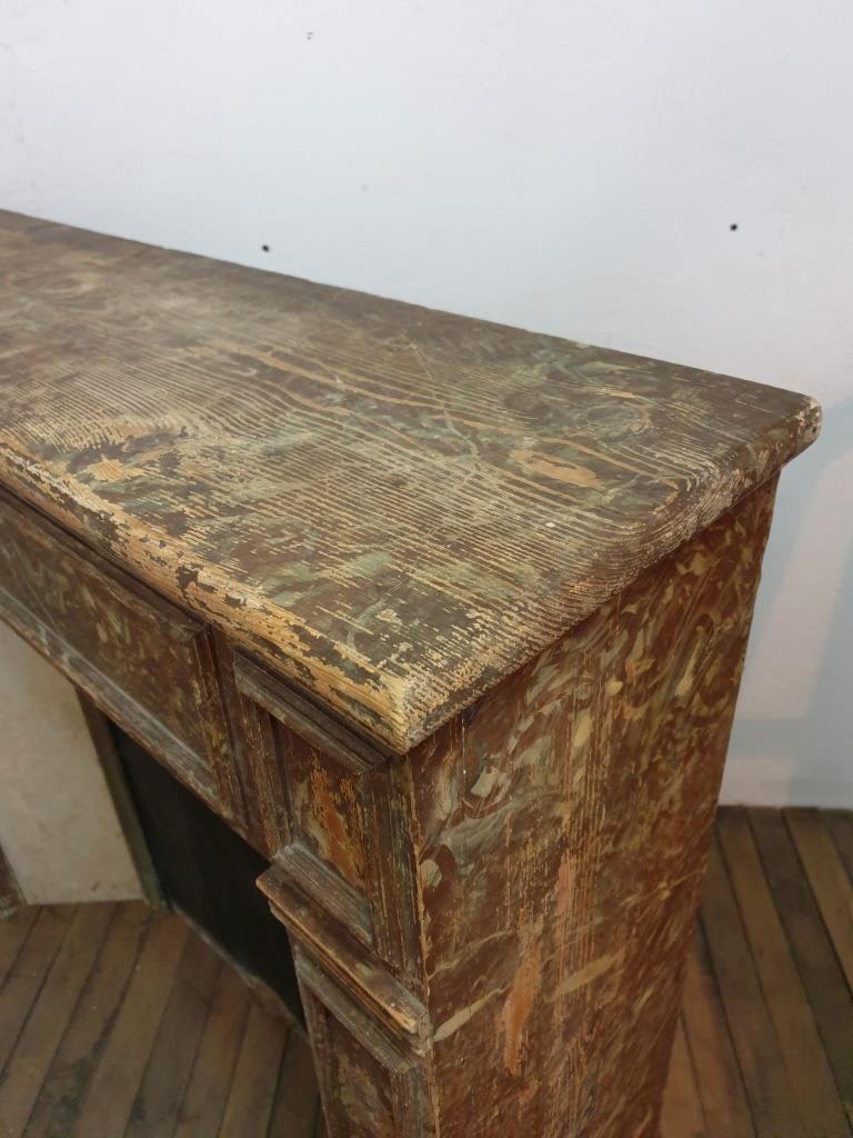 Ancient chimney - Mantel coat