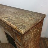 Ancient chimney - Mantel coat