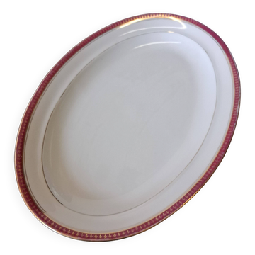 Very nice long serving dish from Chastagner & Co in good condition.