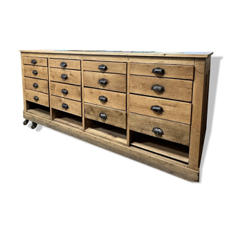 Large counter with drawers