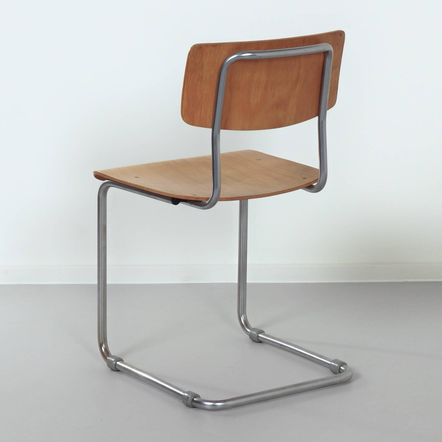 Vintage tubular chair 1121 by gispen in 1970s