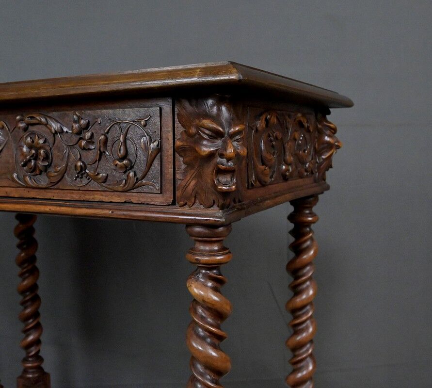 Small walnut desk, Henri II style – late 19th century