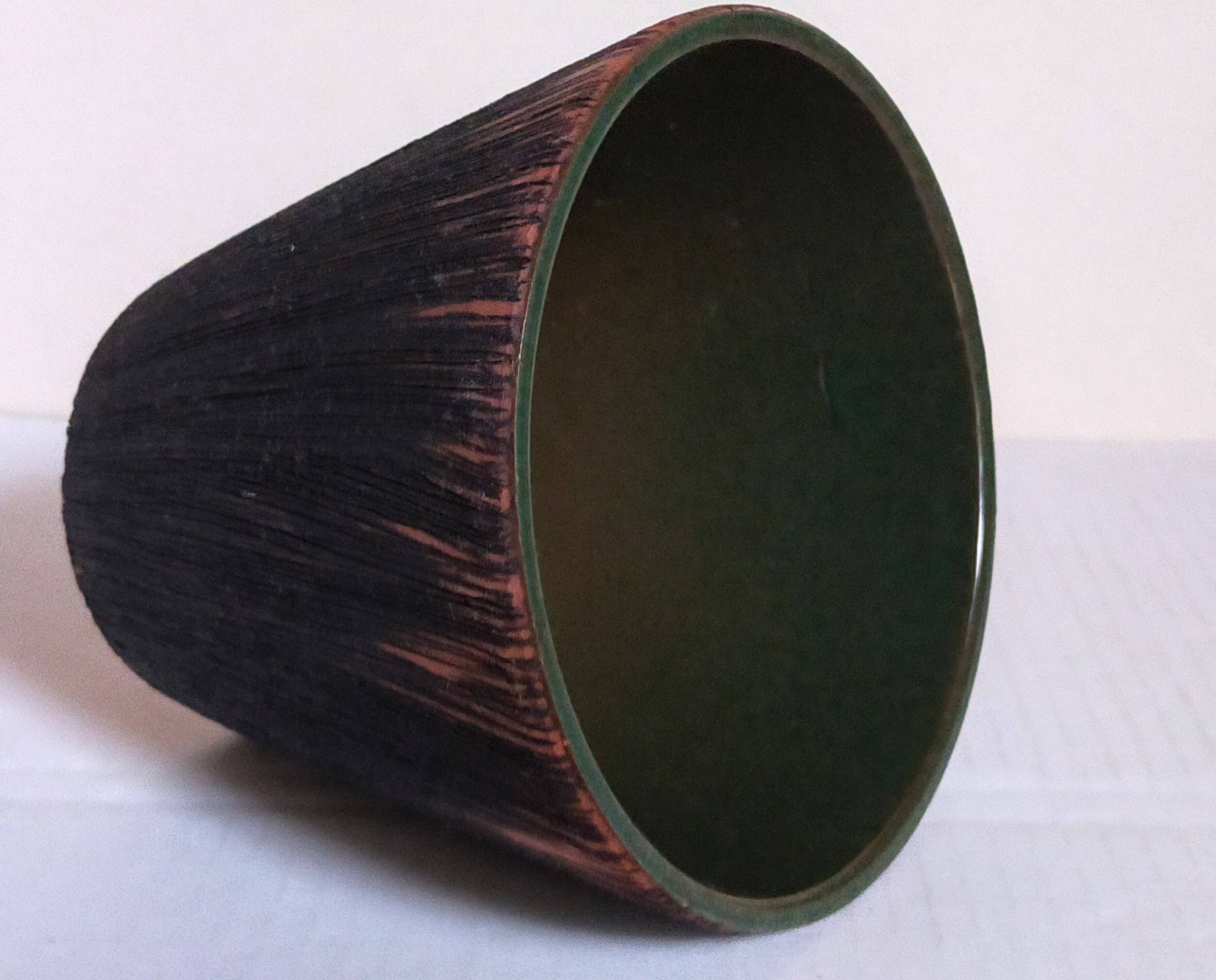 Enameled earthenware pot from the 1950s